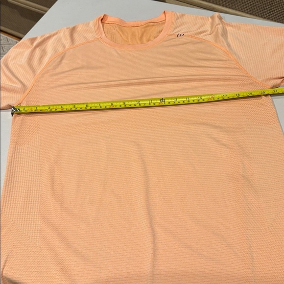 Lululemon Athletica - Metal Vent Tech Short Sleeve T-shirt.Orange. Large - Picture 11 of 15